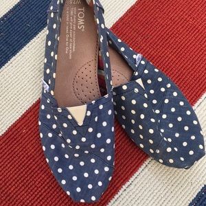 Toms shoes